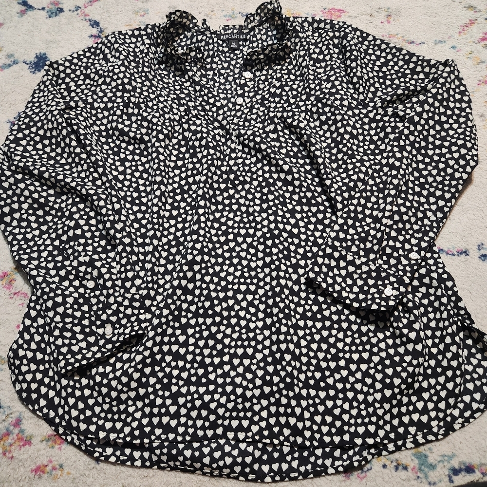💘 J. Crew Heart Patterned Black and White Women's Top